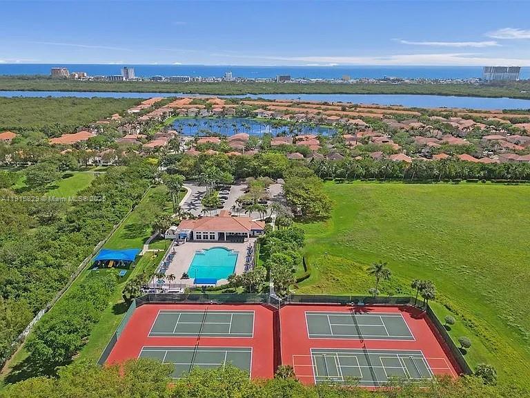 Photo of 1055 Yellow Birch Ter  (1055), Hollywood, Florida, 33019 - Clubhouse