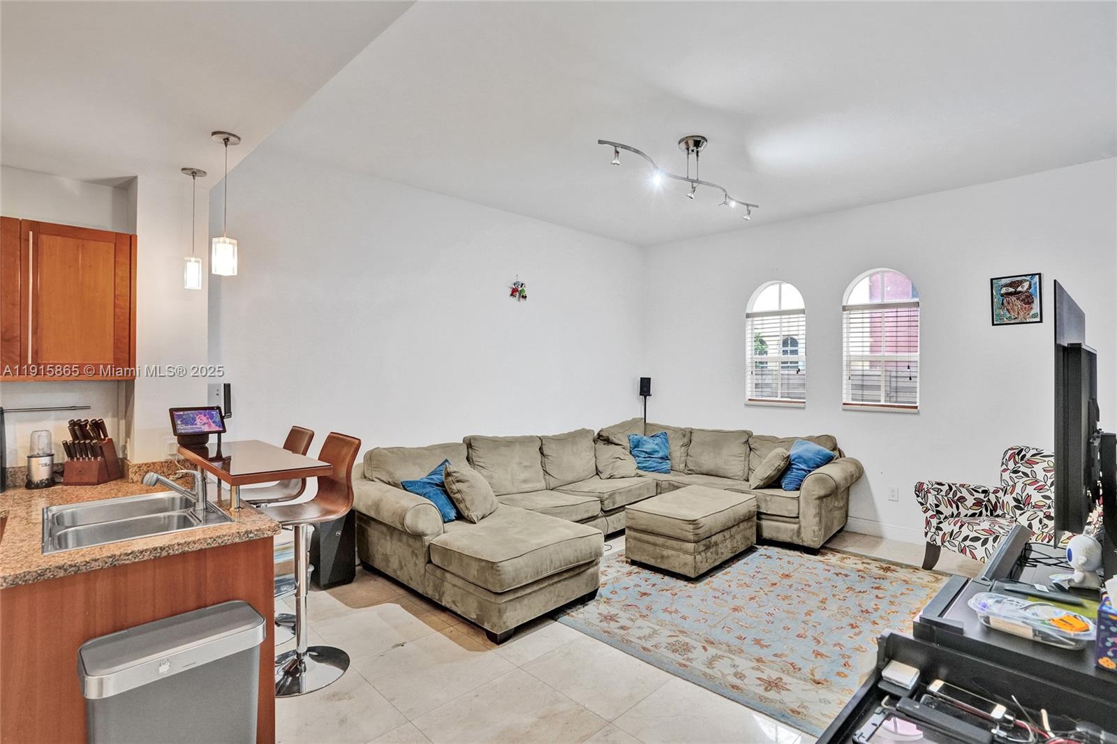 Photo of 18450 30th Pl  (18450), Aventura, Florida, 33160 - 