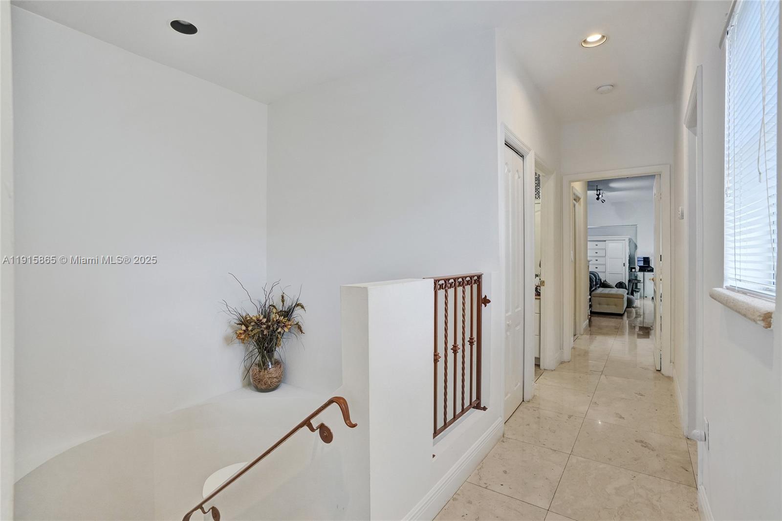 Photo of 18450 30th Pl  (18450), Aventura, Florida, 33160 - 