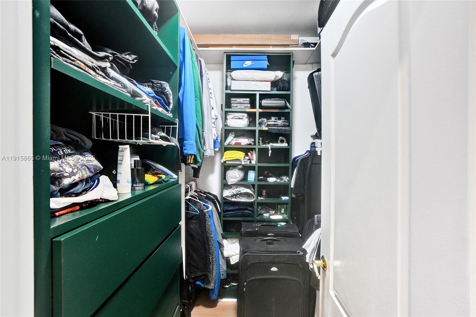 Photo of 18450 30th Pl  (18450), Aventura, Florida, 33160 - 