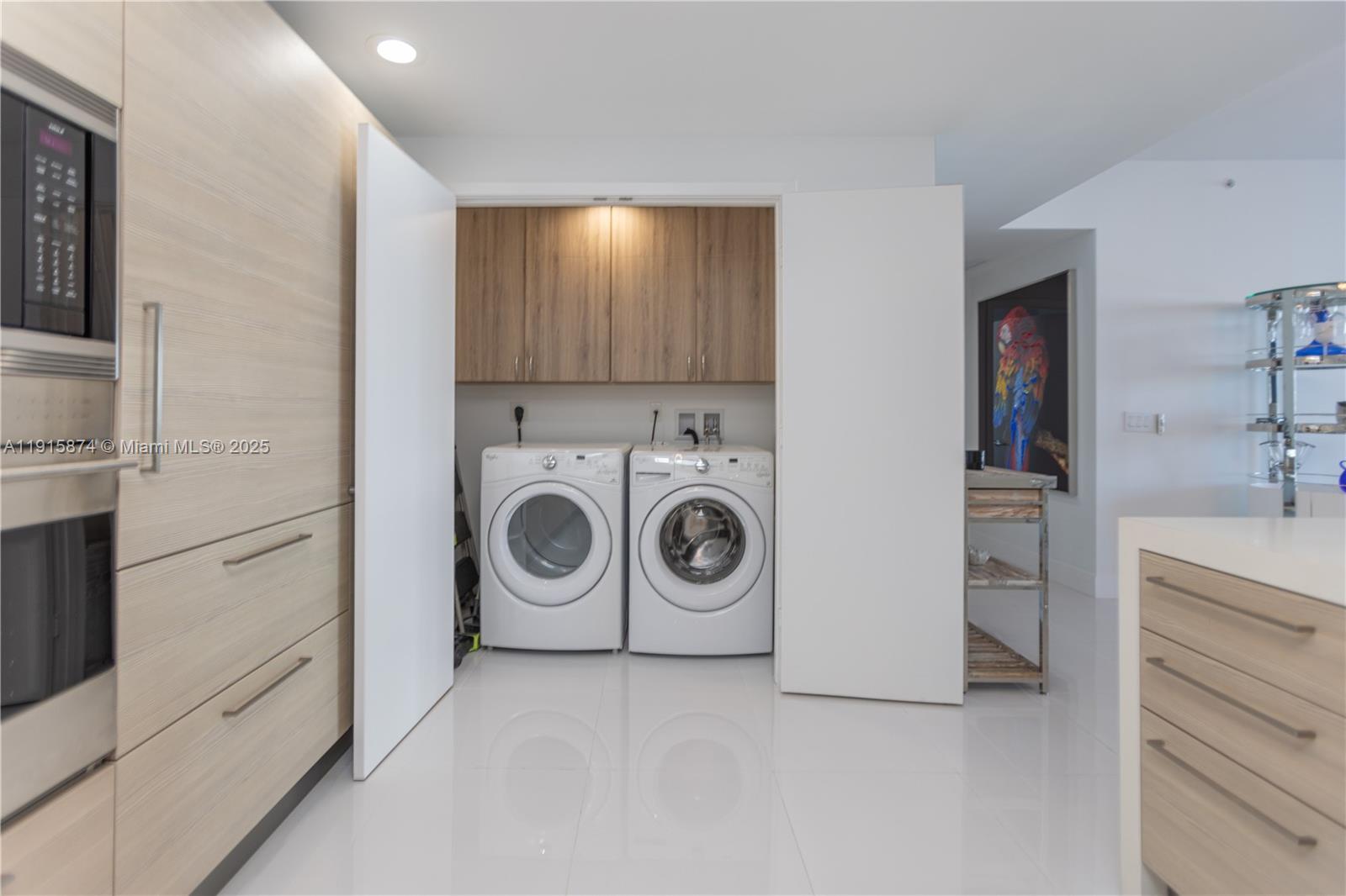 Photo of 17111 Biscayne Blvd #505, North Miami Beach, Florida, 33160 -