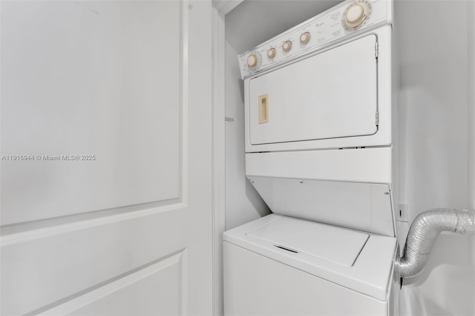 Photo of 1945 Ocean Dr #604, Hallandale Beach, Florida, 33009 -