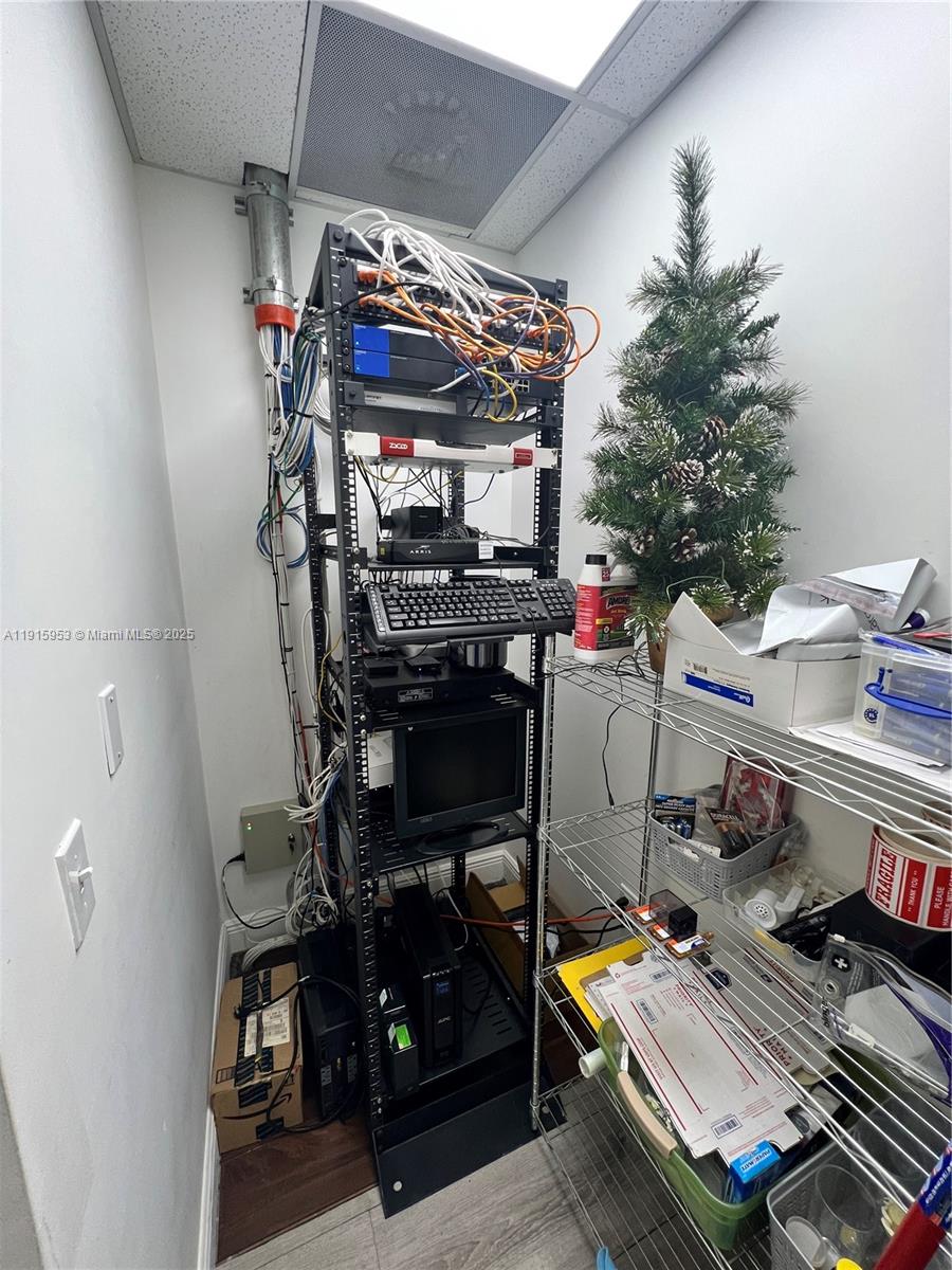   /   sq. ft. $ 2025-11-18 0 Photo