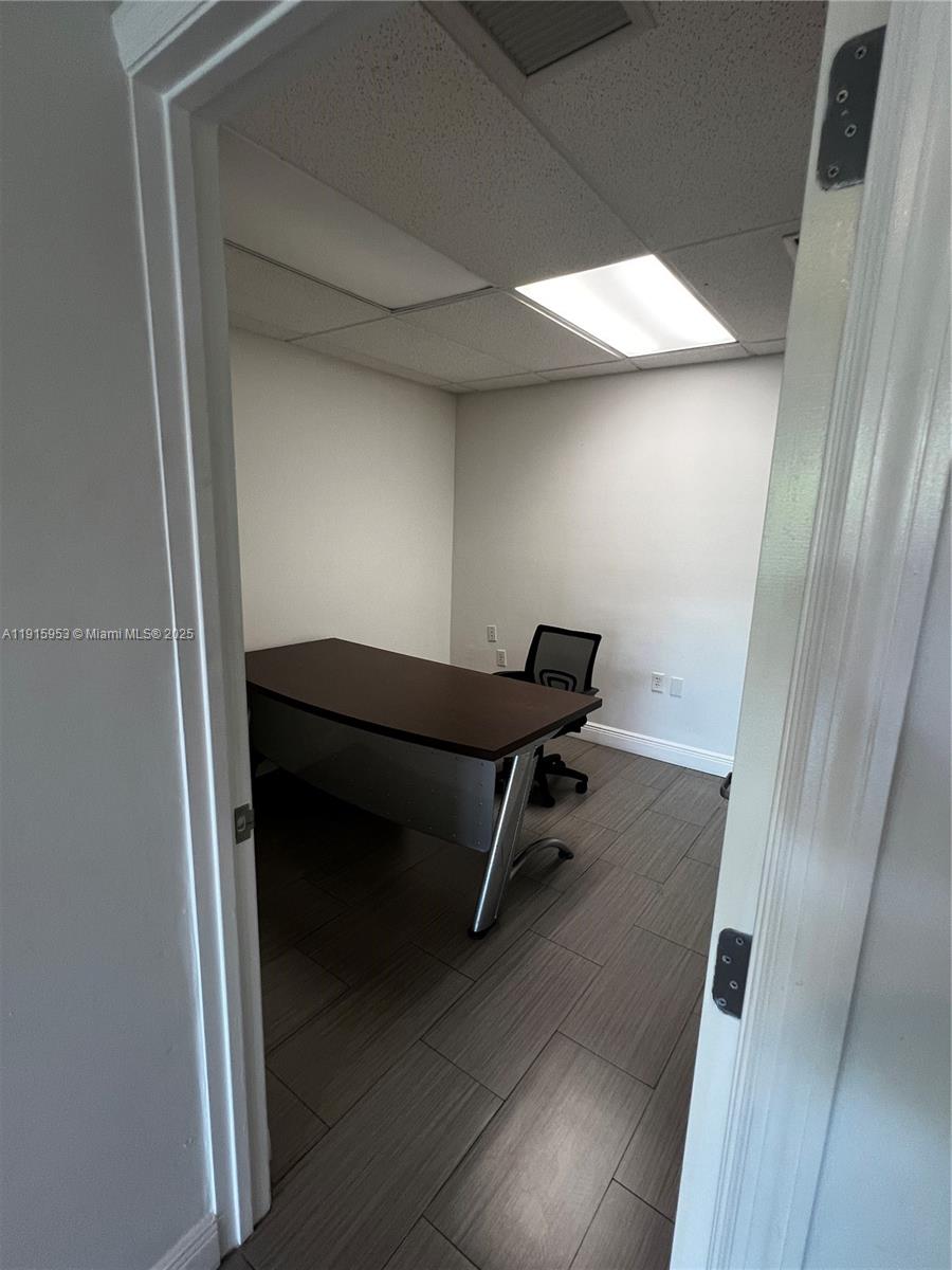   /   sq. ft. $ 2025-11-18 0 Photo