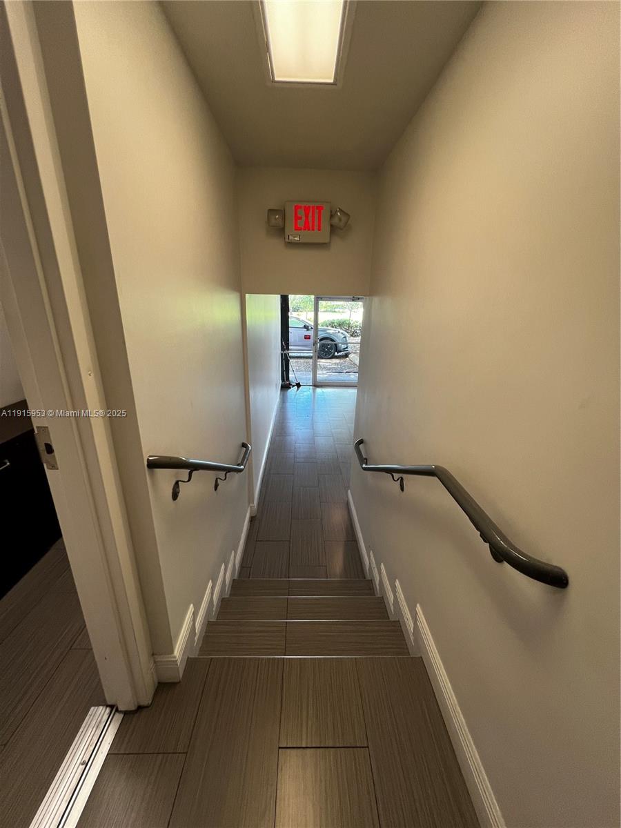   /   sq. ft. $ 2025-11-18 0 Photo