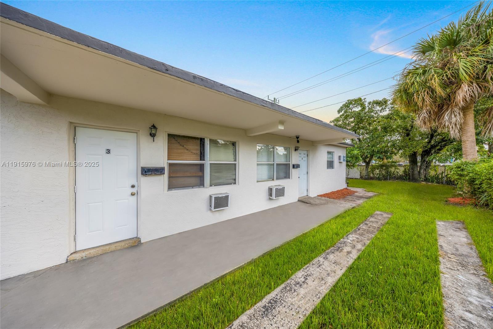   /  2348 sq. ft. $ 2025-11-18 0 Photo