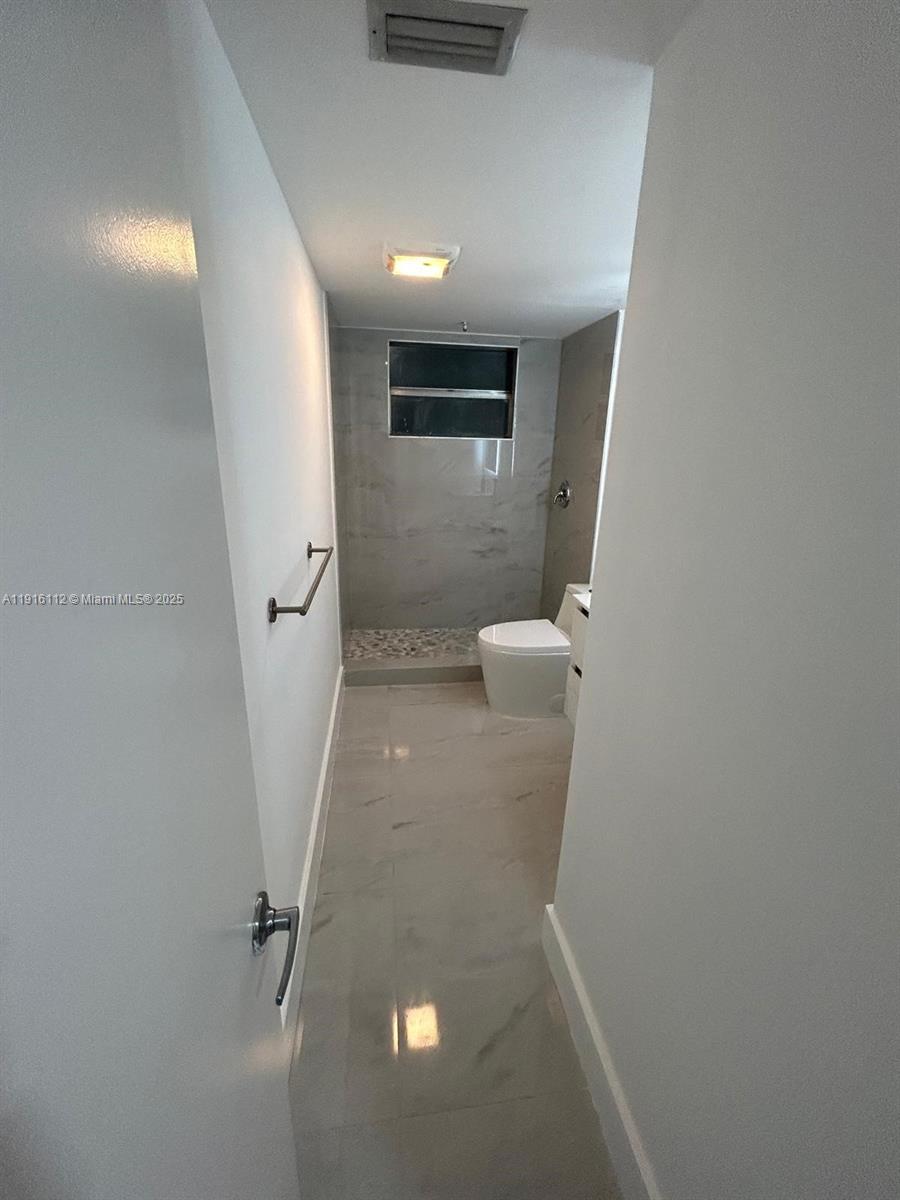 426-4 2 / 2 1317 sq. ft. $ 2025-11-18 0 Photo