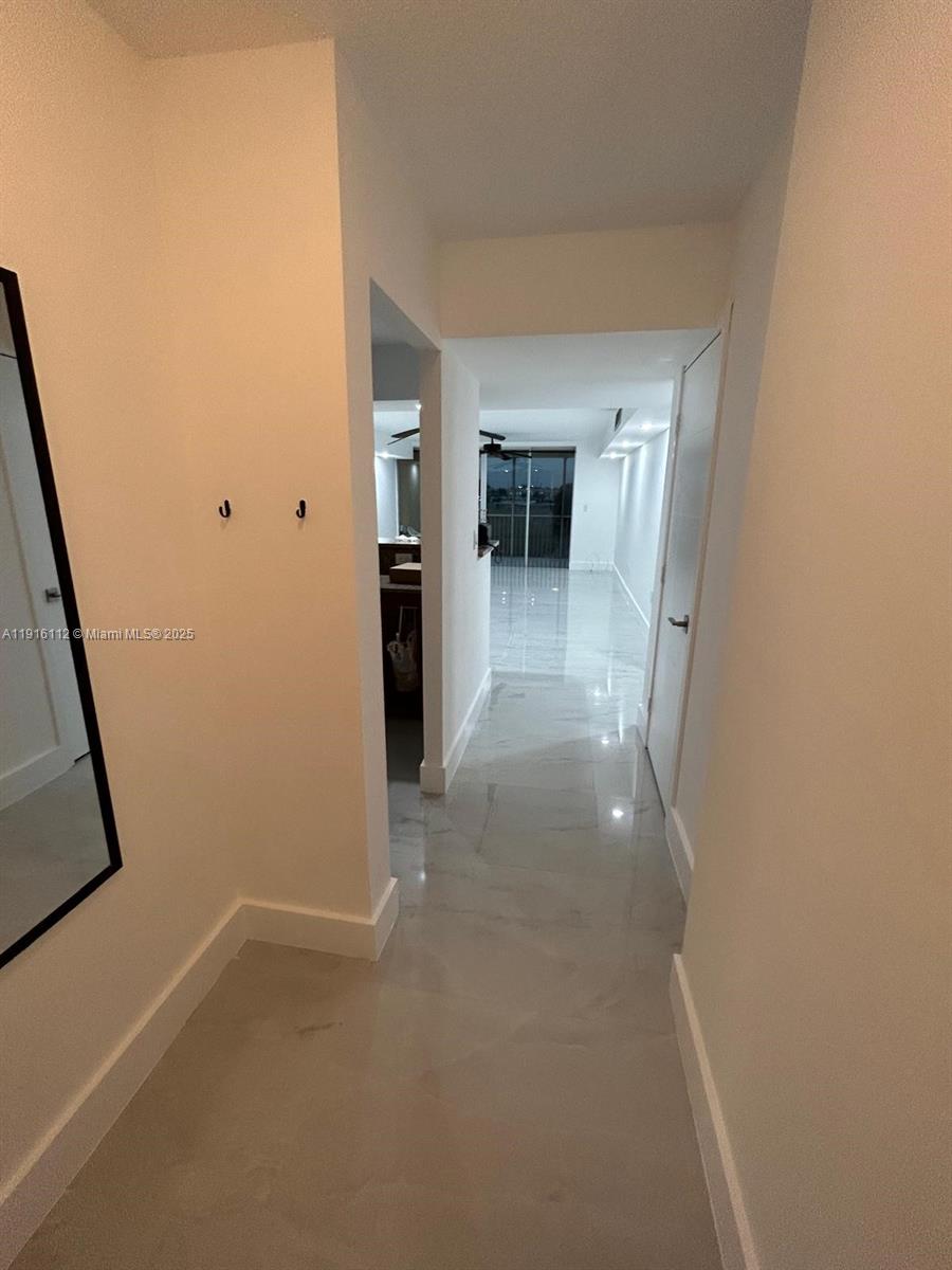 426-4 2 / 2 1317 sq. ft. $ 2025-11-18 0 Photo