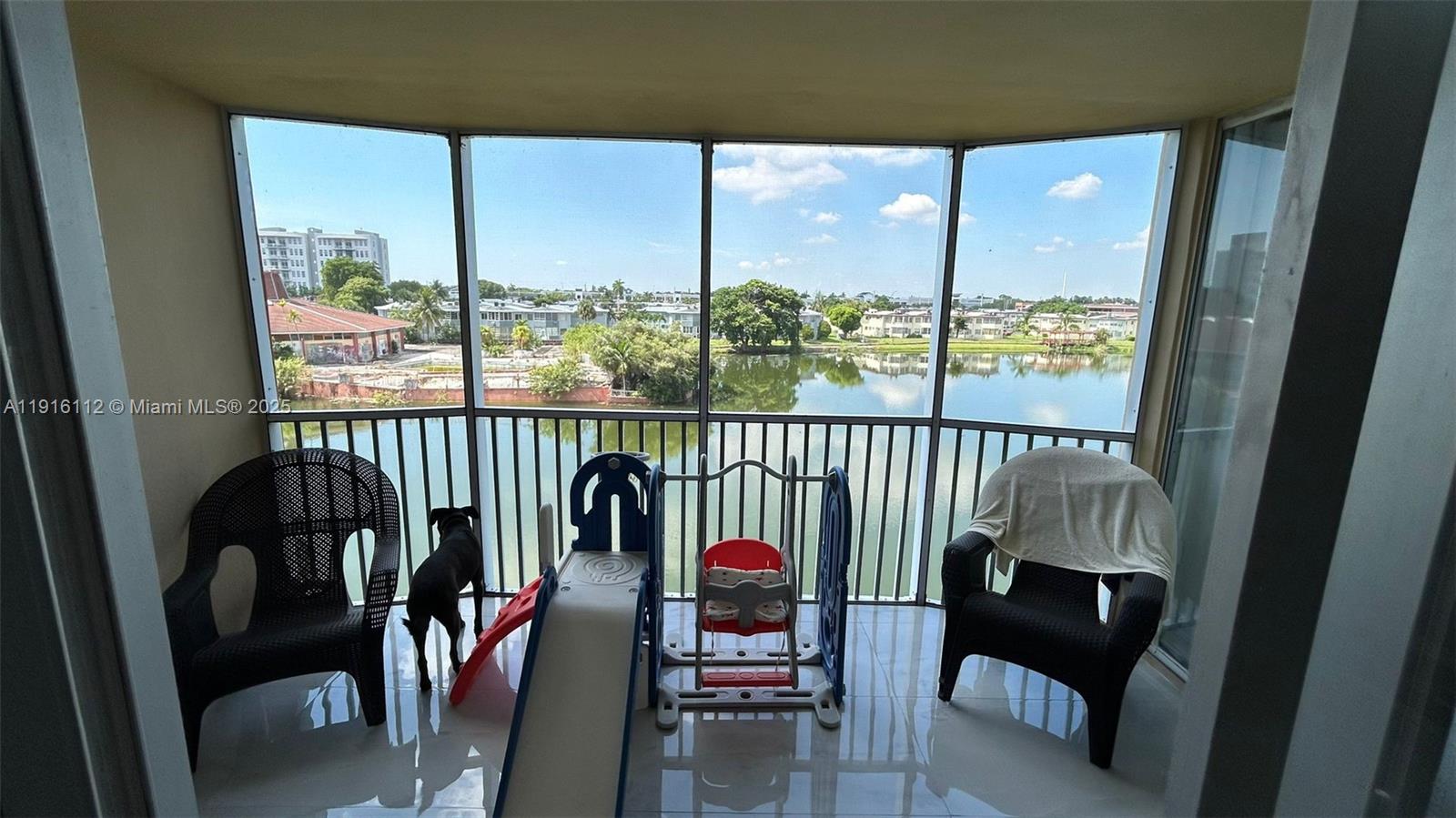 426-4 2 / 2 1317 sq. ft. $ 2025-11-18 0 Photo