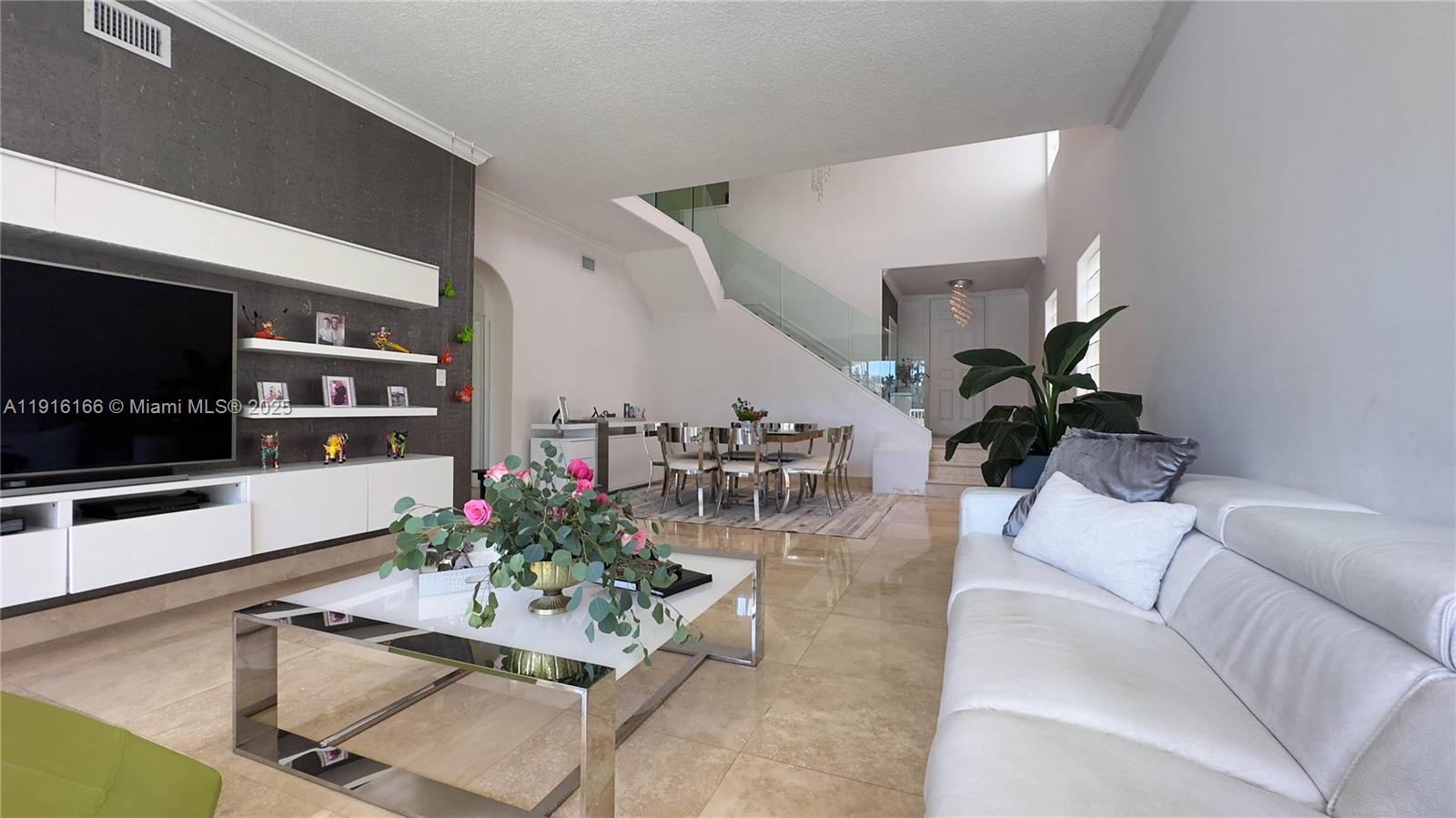 Photo of 3024 210th St (3024), Aventura, Florida, 33180 -