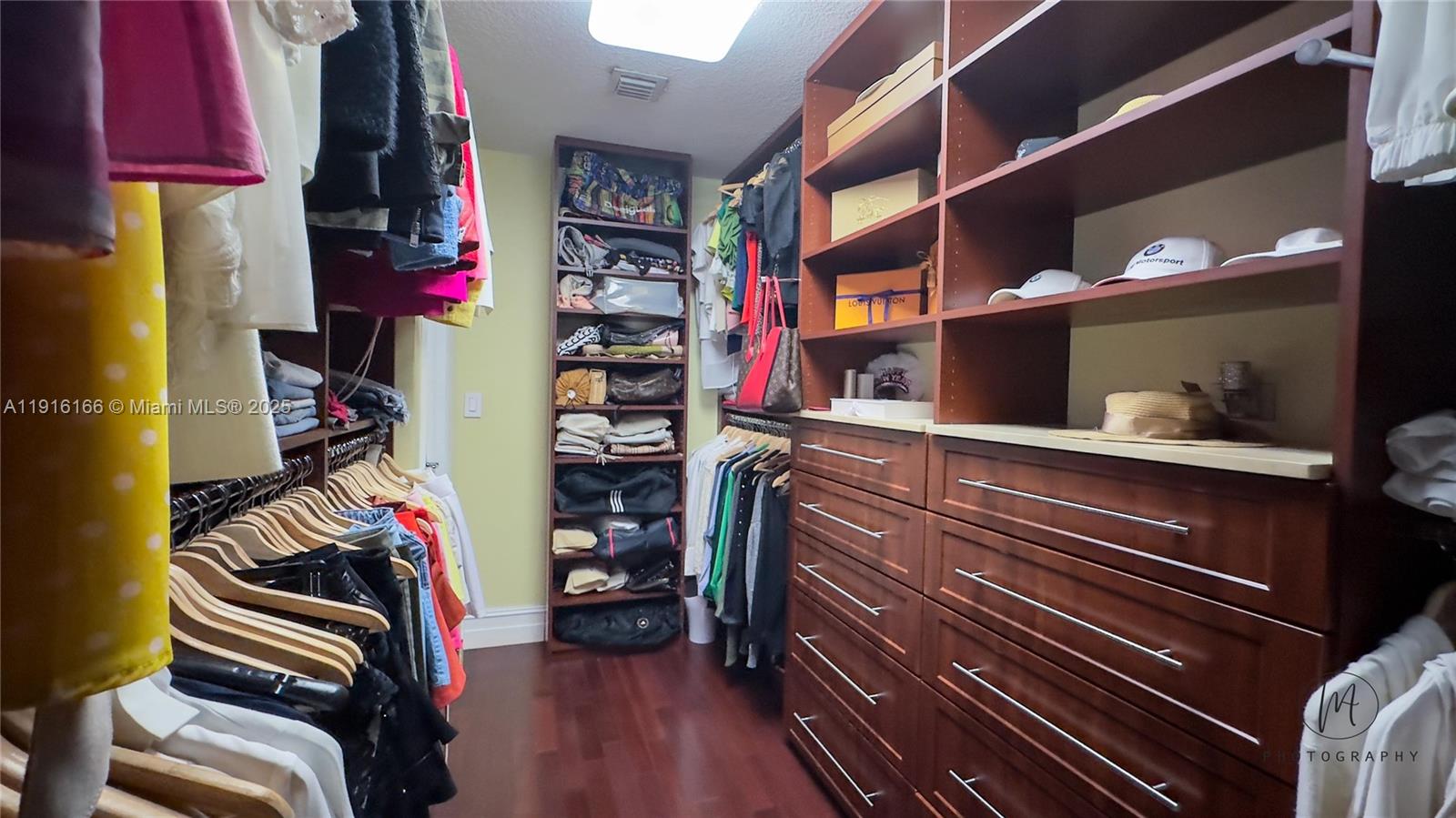 Photo of 3024 210th St (3024), Aventura, Florida, 33180 -