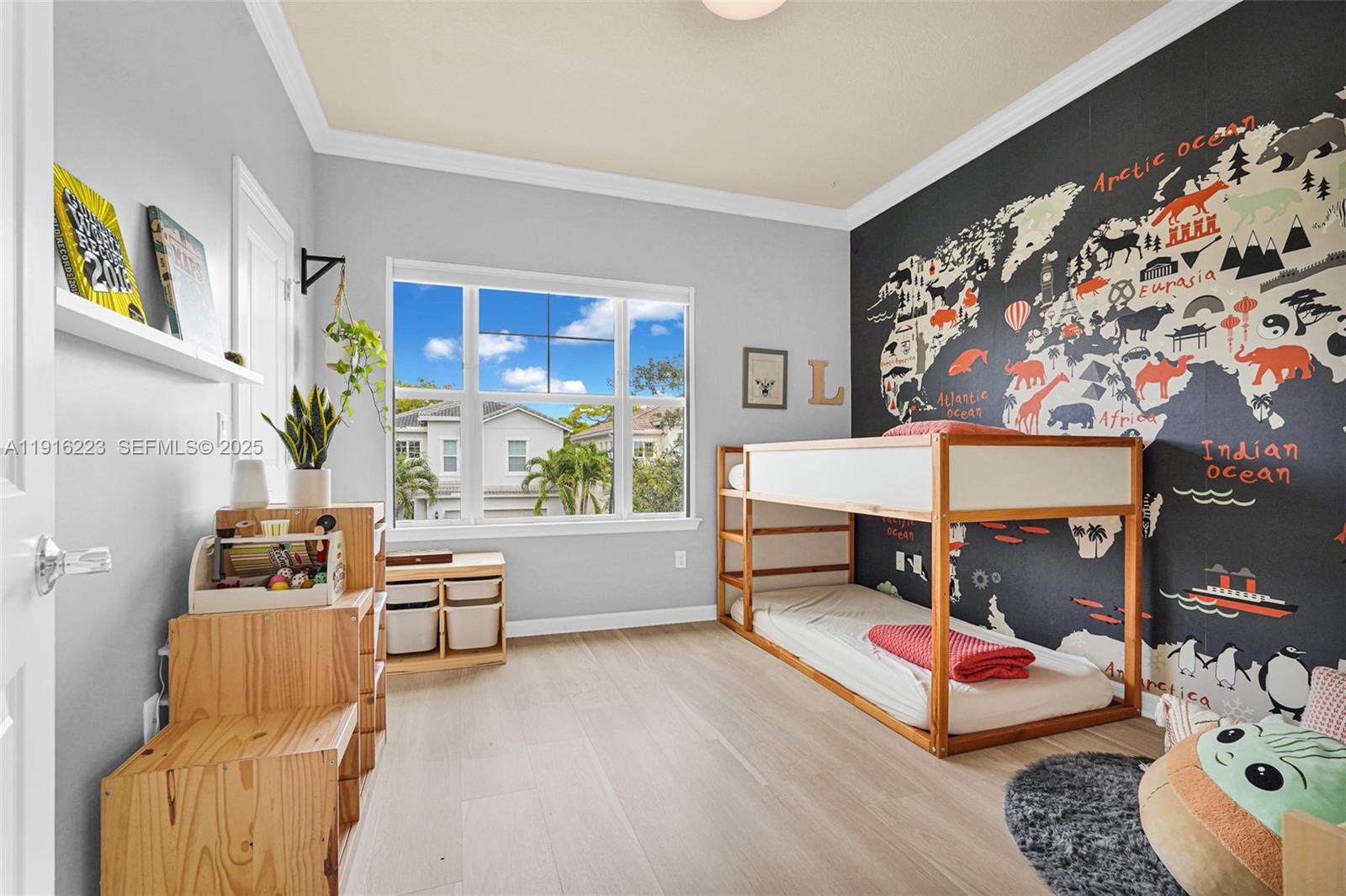 Ver detalles 3936 3 / 3 1769 sq. ft. $ 2025-11-18 0 foto