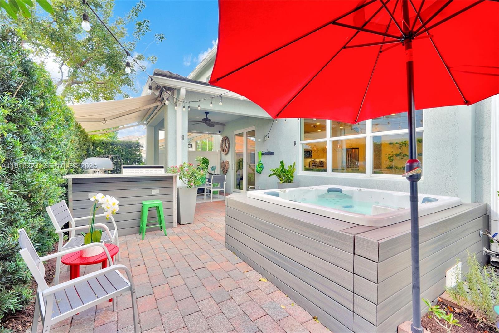 Ver detalles 3936 3 / 3 1769 sq. ft. $ 2025-11-18 0 foto