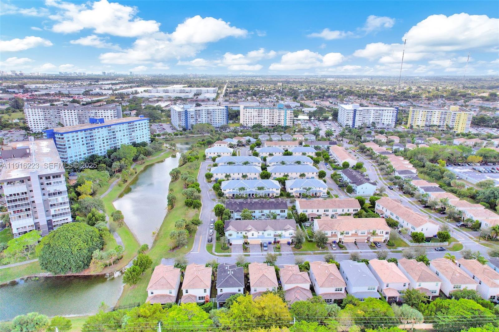 Ver detalles 3936 3 / 3 1769 sq. ft. $ 2025-11-18 0 foto