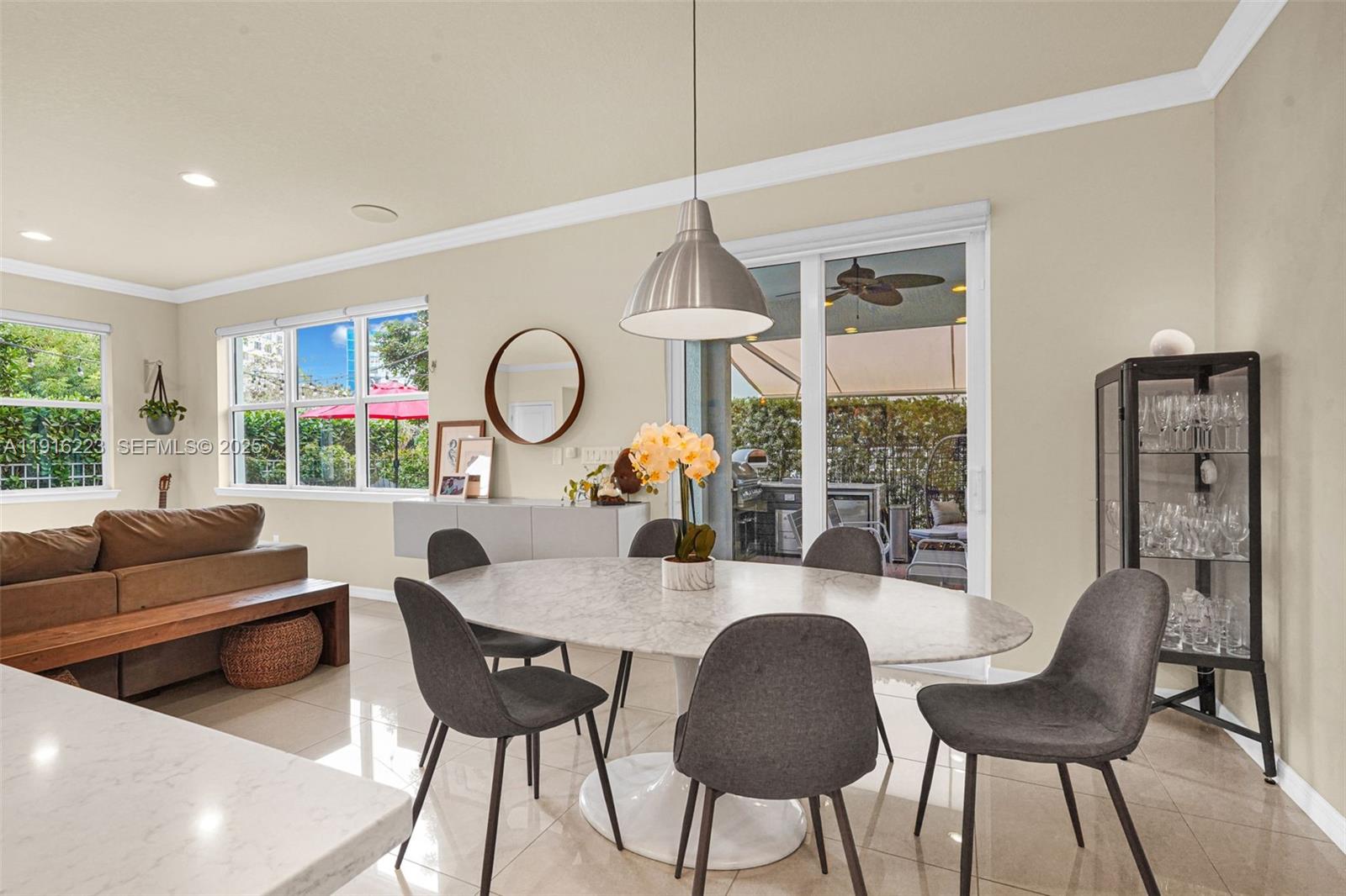 Ver detalles 3936 3 / 3 1769 sq. ft. $ 2025-11-18 0 foto