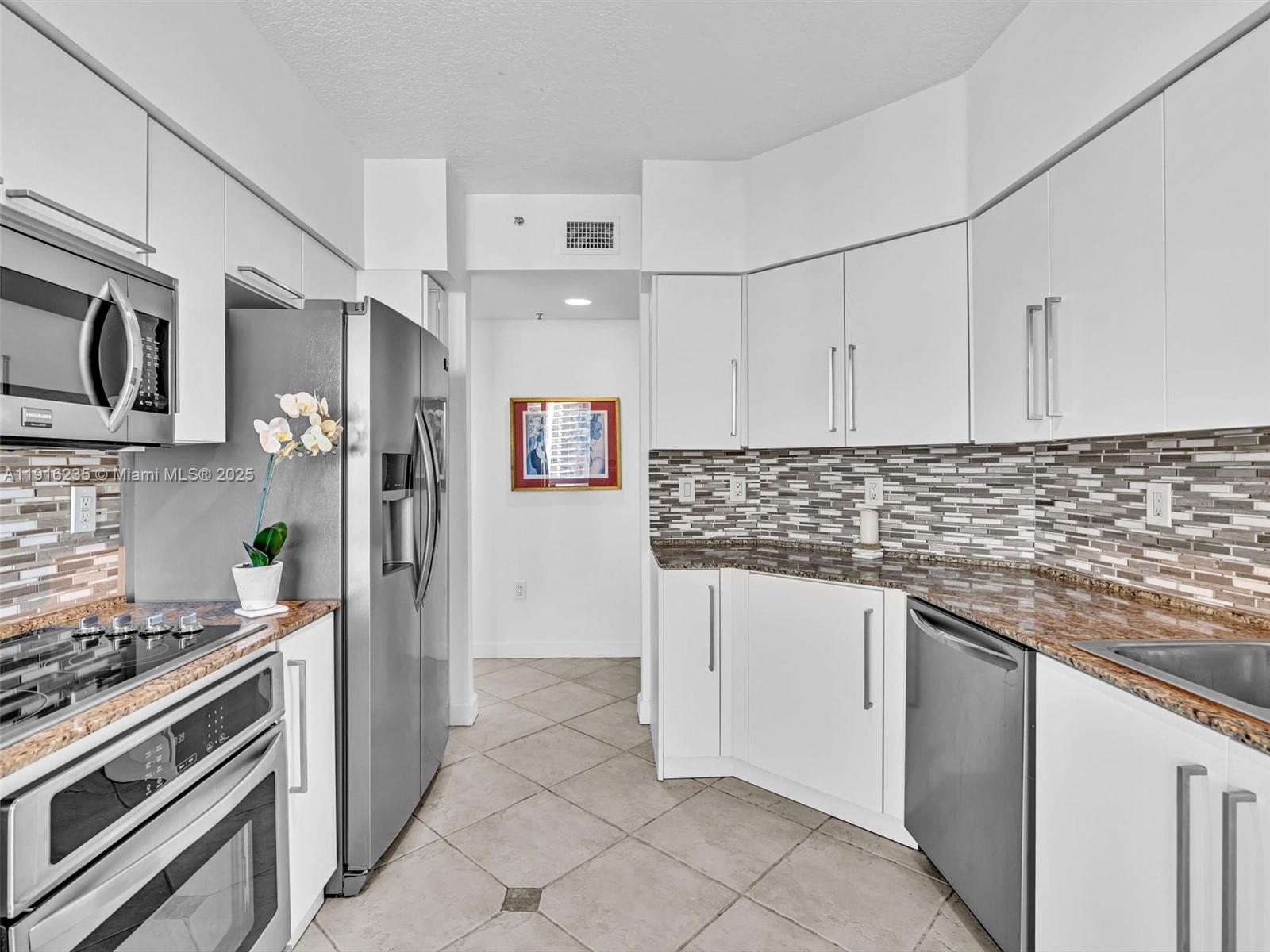 Photo of 3370 Hidden Bay Dr #1002, Aventura, Florida, 33180 -