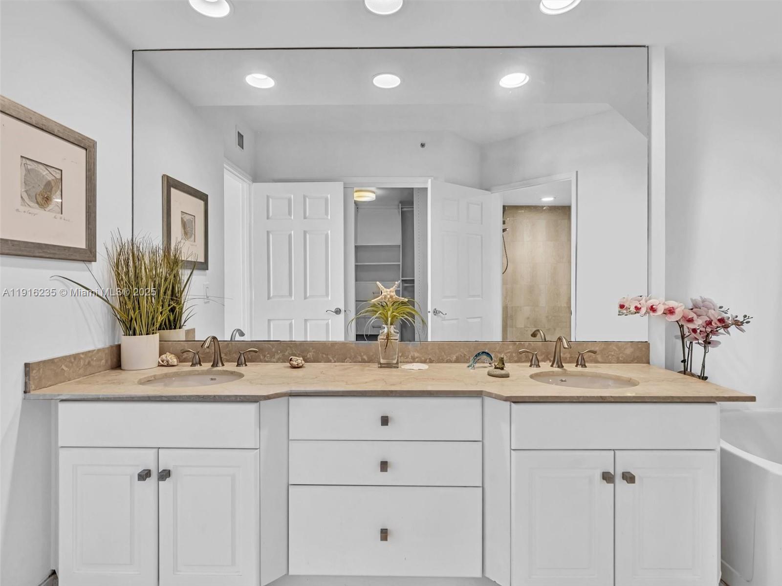 Photo of 3370 Hidden Bay Dr #1002, Aventura, Florida, 33180 -