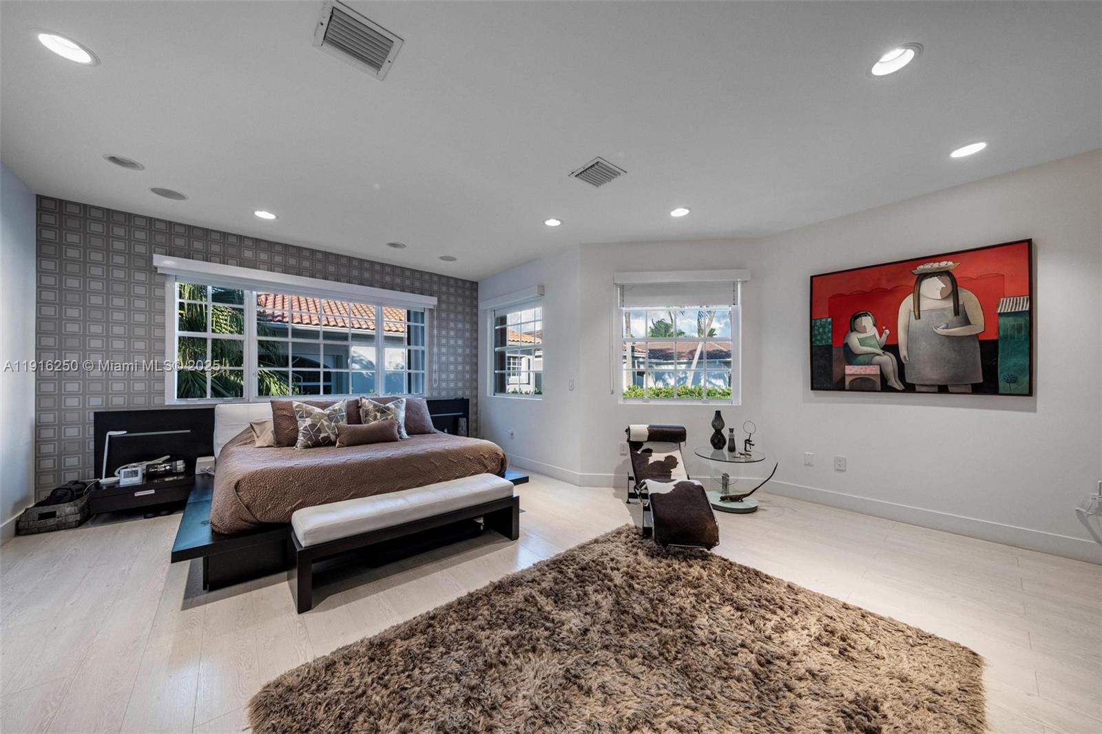 Photo of 3965 194th Ln (3965), Sunny Isles Beach, Florida, 33160 -