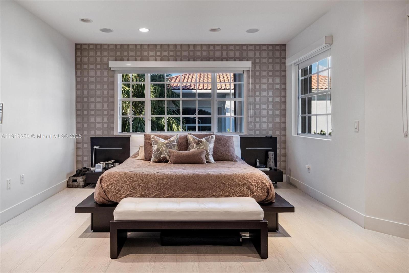 Photo of 3965 194th Ln (3965), Sunny Isles Beach, Florida, 33160 -