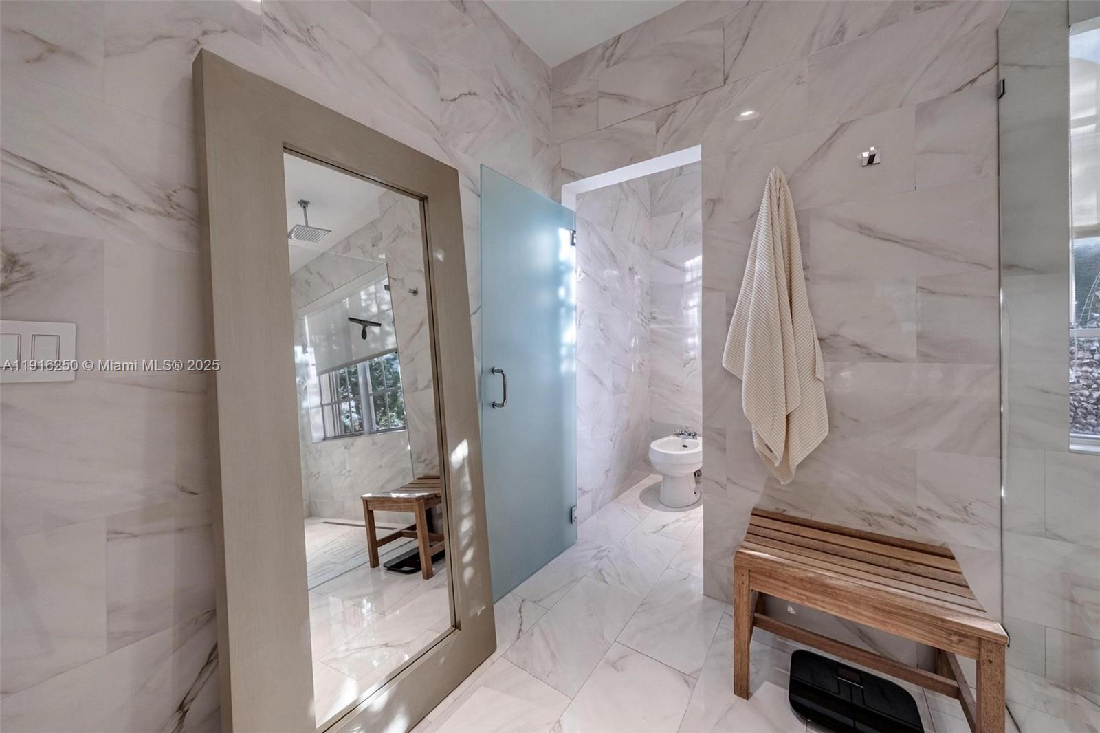 Photo of 3965 194th Ln (3965), Sunny Isles Beach, Florida, 33160 -