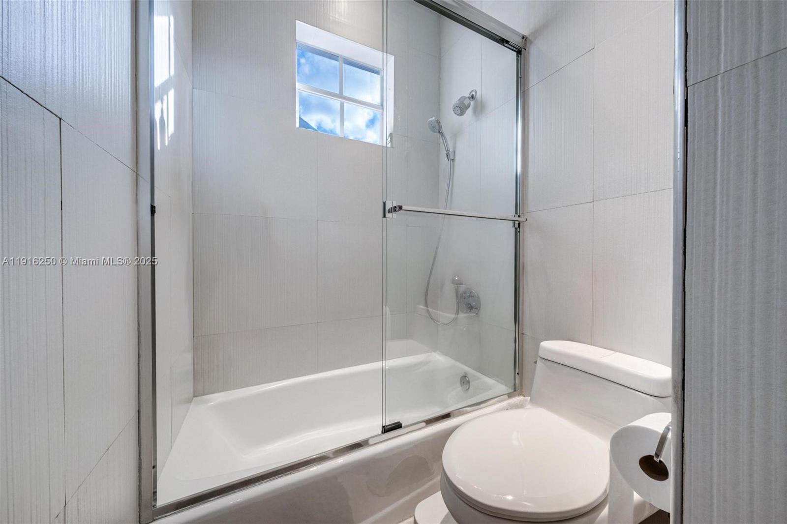 Photo of 3965 194th Ln (3965), Sunny Isles Beach, Florida, 33160 -