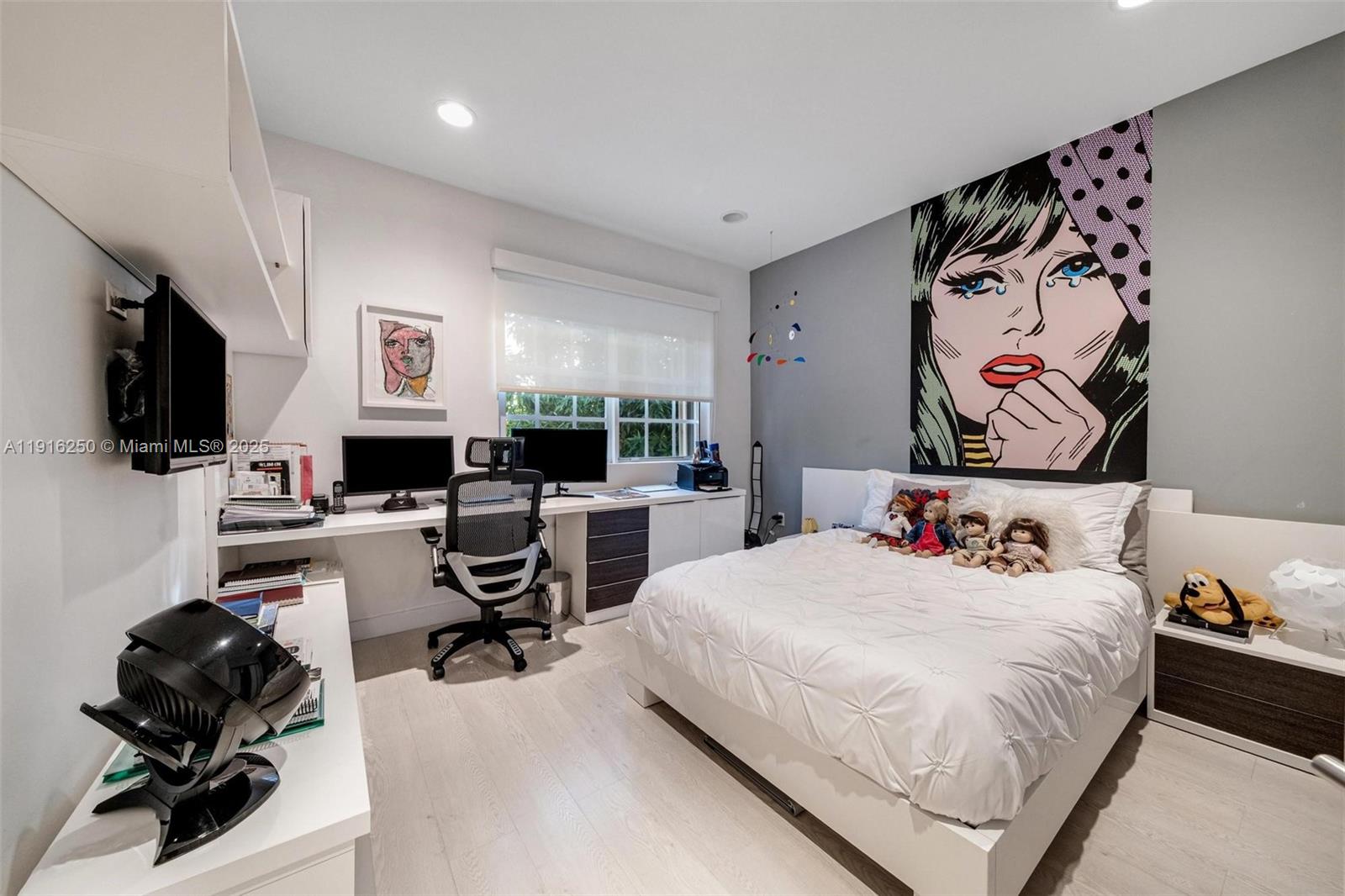 Photo of 3965 194th Ln (3965), Sunny Isles Beach, Florida, 33160 -