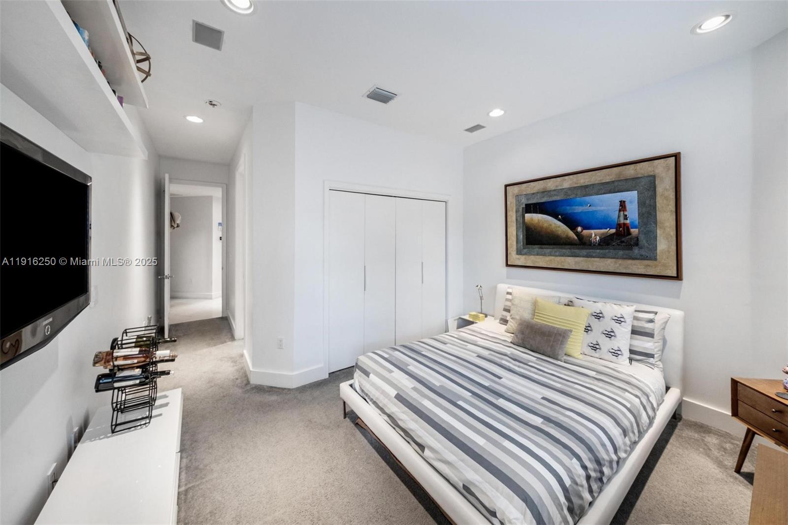 Photo of 3965 194th Ln (3965), Sunny Isles Beach, Florida, 33160 -