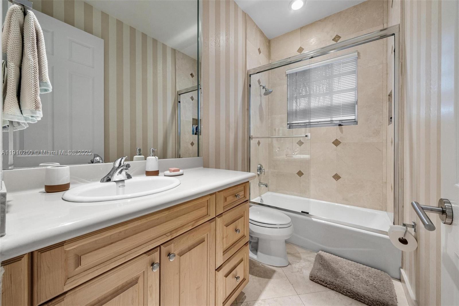 Photo of 3965 194th Ln (3965), Sunny Isles Beach, Florida, 33160 -