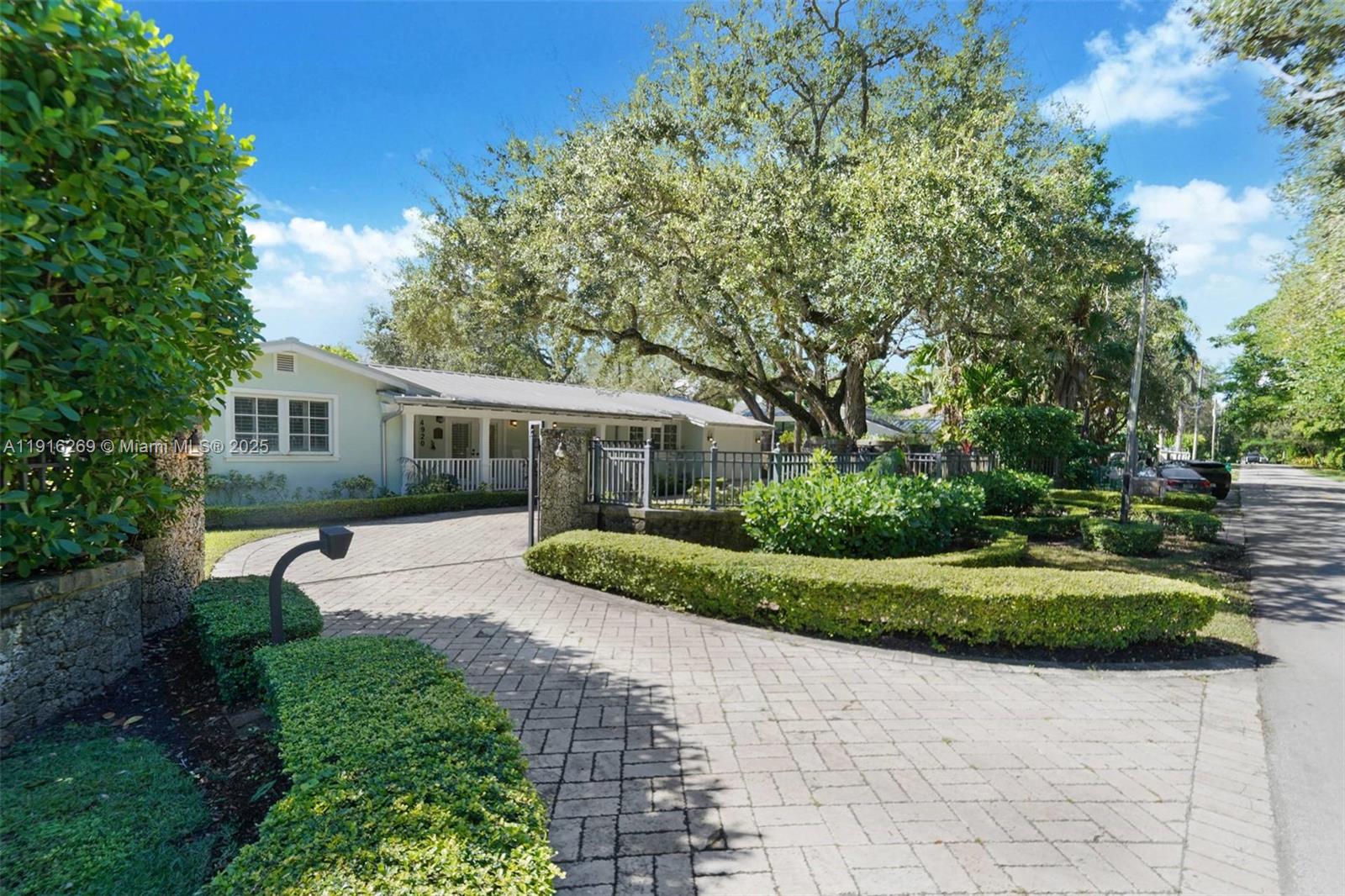   /   sq. ft. $ 2025-11-18 0 Photo