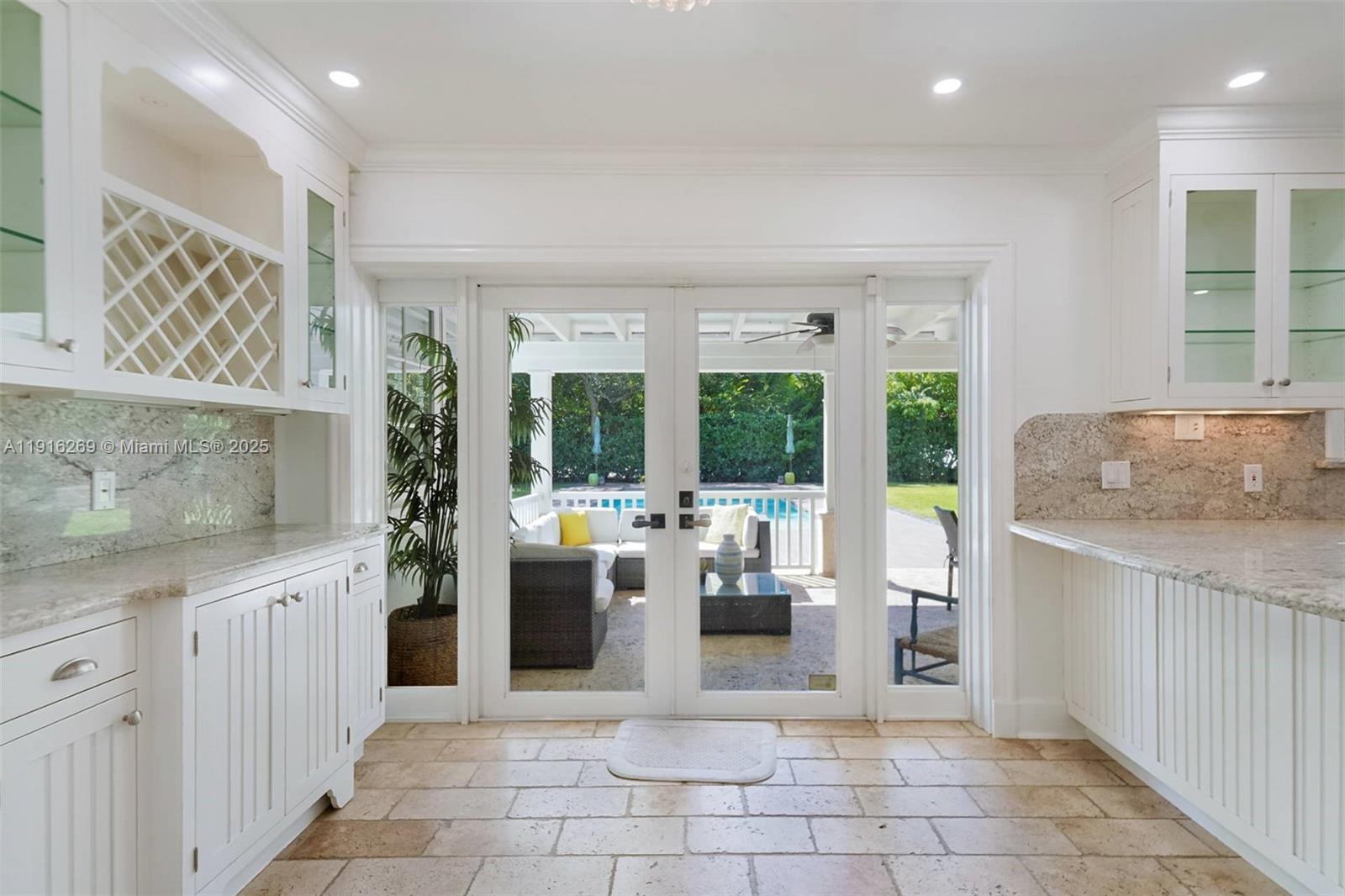   /   sq. ft. $ 2025-11-18 0 Photo