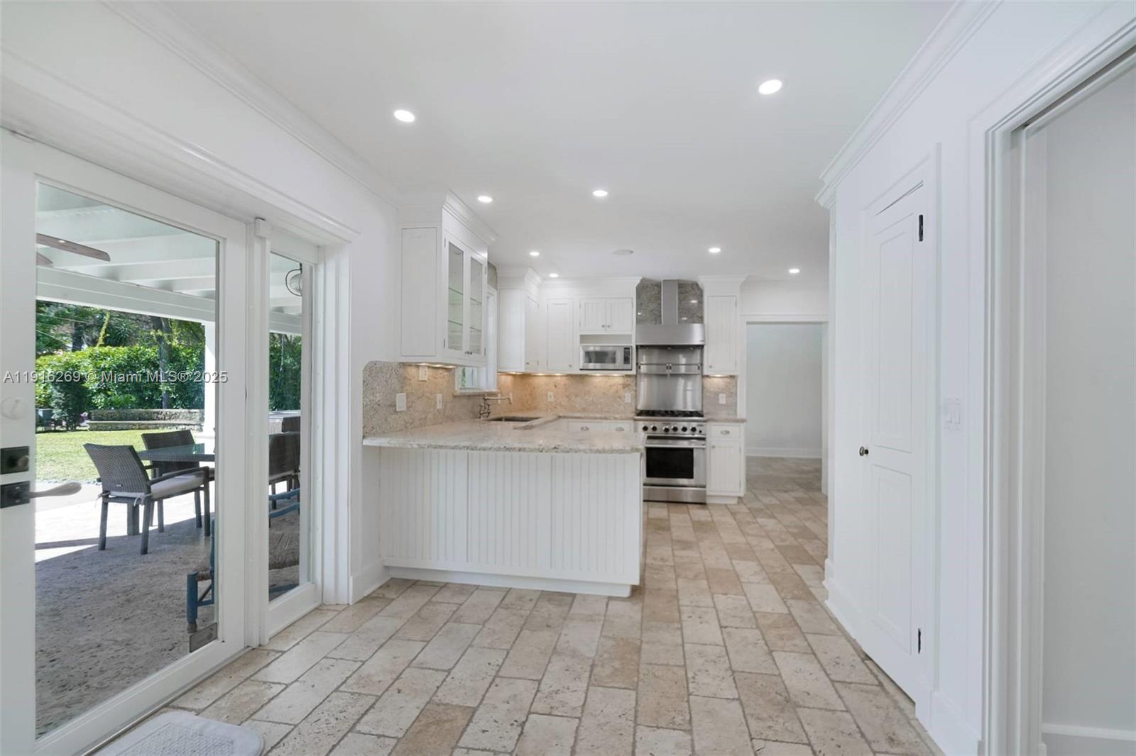   /   sq. ft. $ 2025-11-18 0 Photo