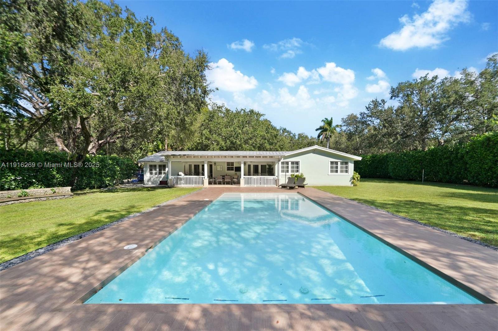   /   sq. ft. $ 2025-11-18 0 Photo