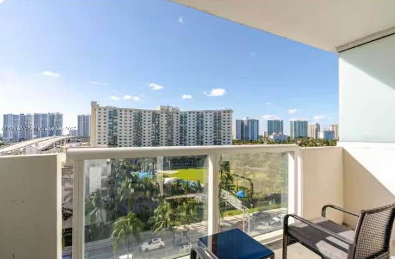 Photo of 19201 Collins Ave #733, Sunny Isles Beach, Florida, 33160 -