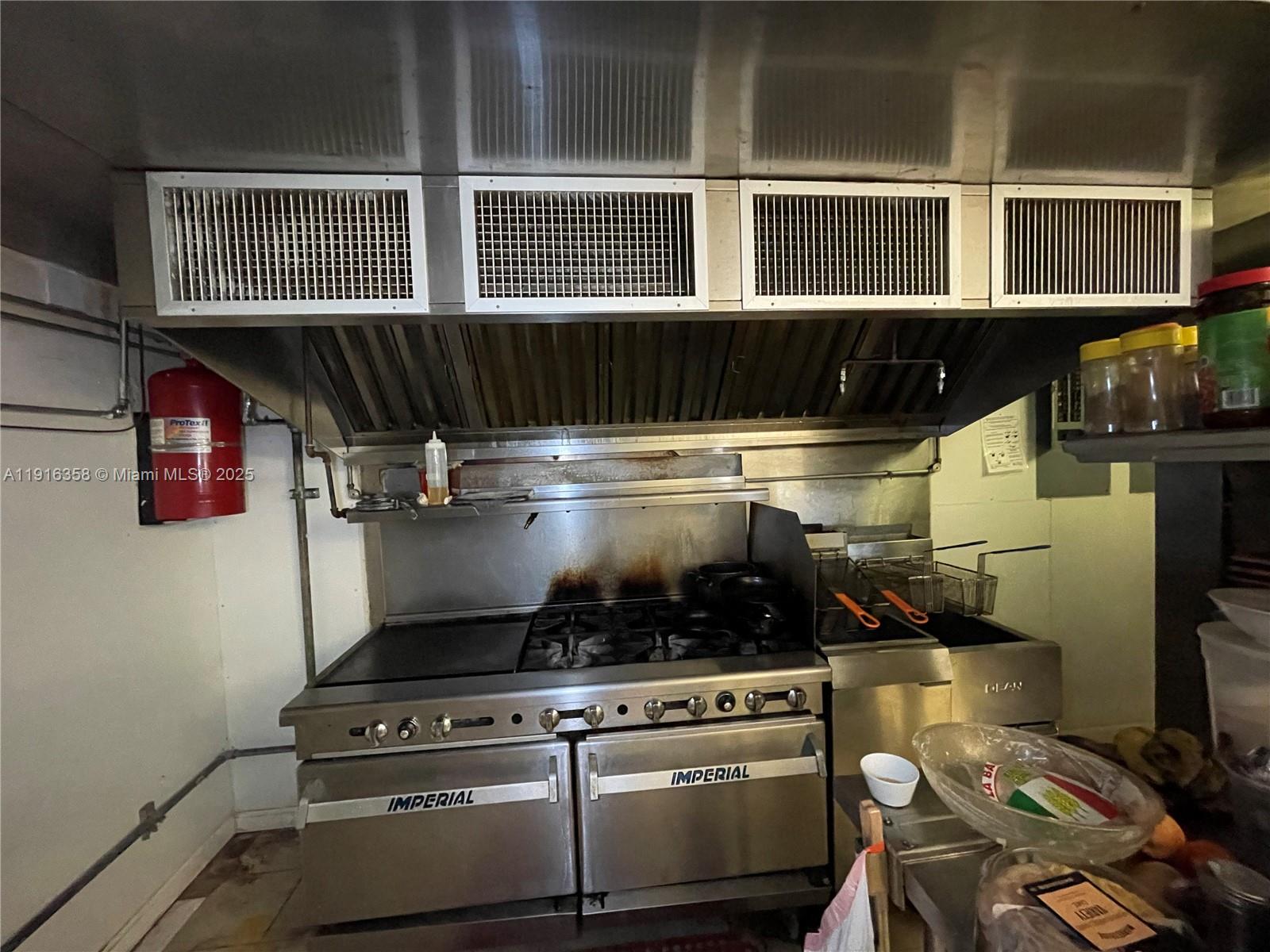   /   sq. ft. $ 2025-11-18 0 Photo