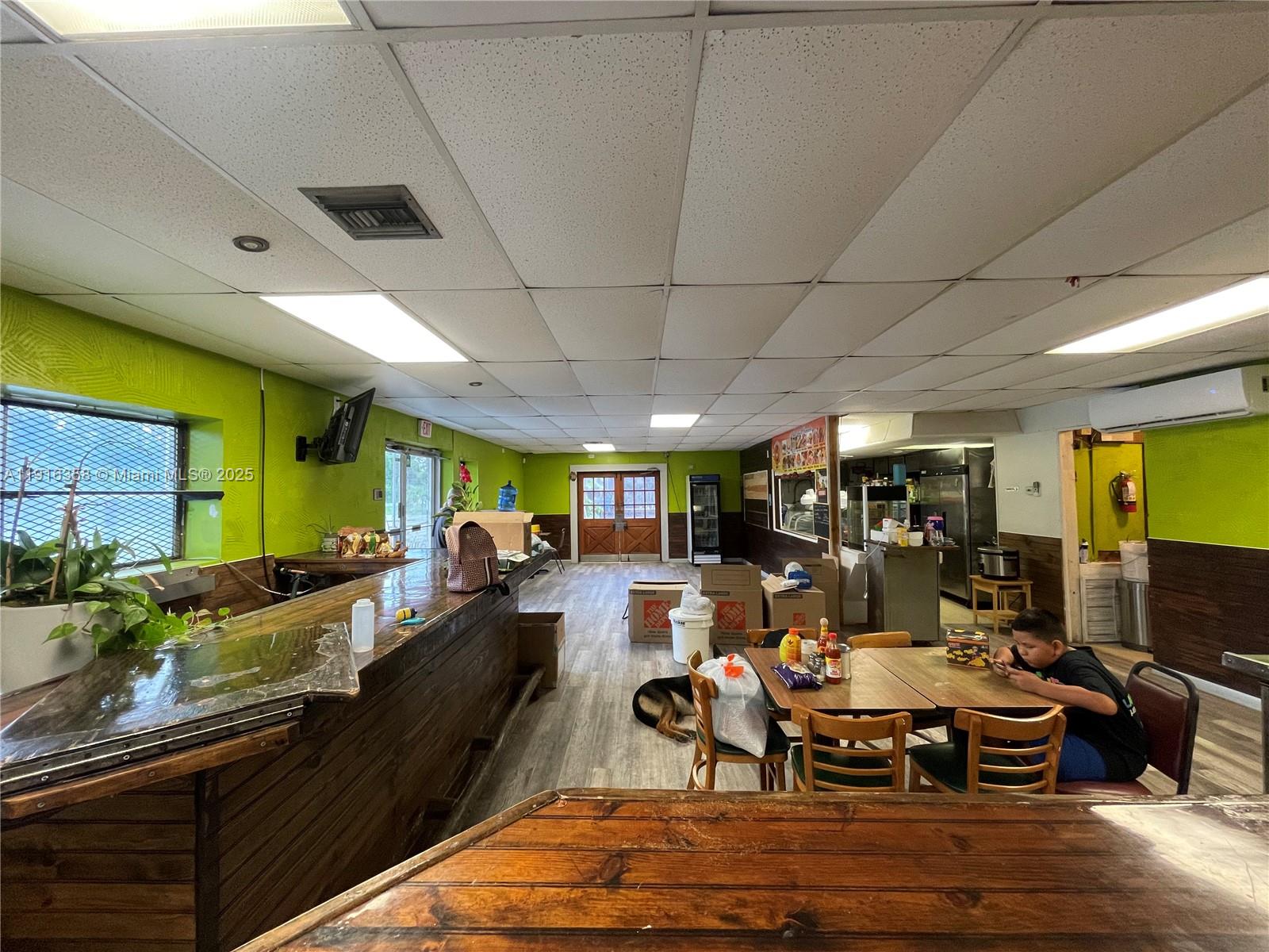   /   sq. ft. $ 2025-11-18 0 Photo