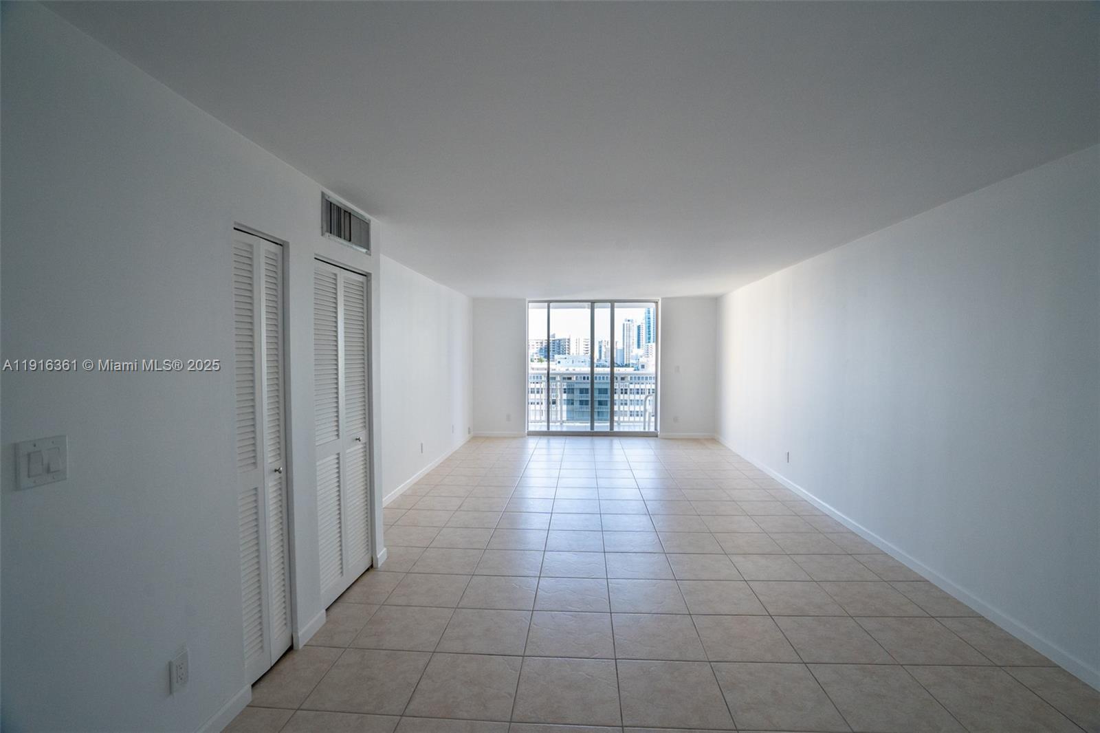 Photo of 1849 Ocean Dr  #1509, Hallandale Beach, Florida, 33009 - 