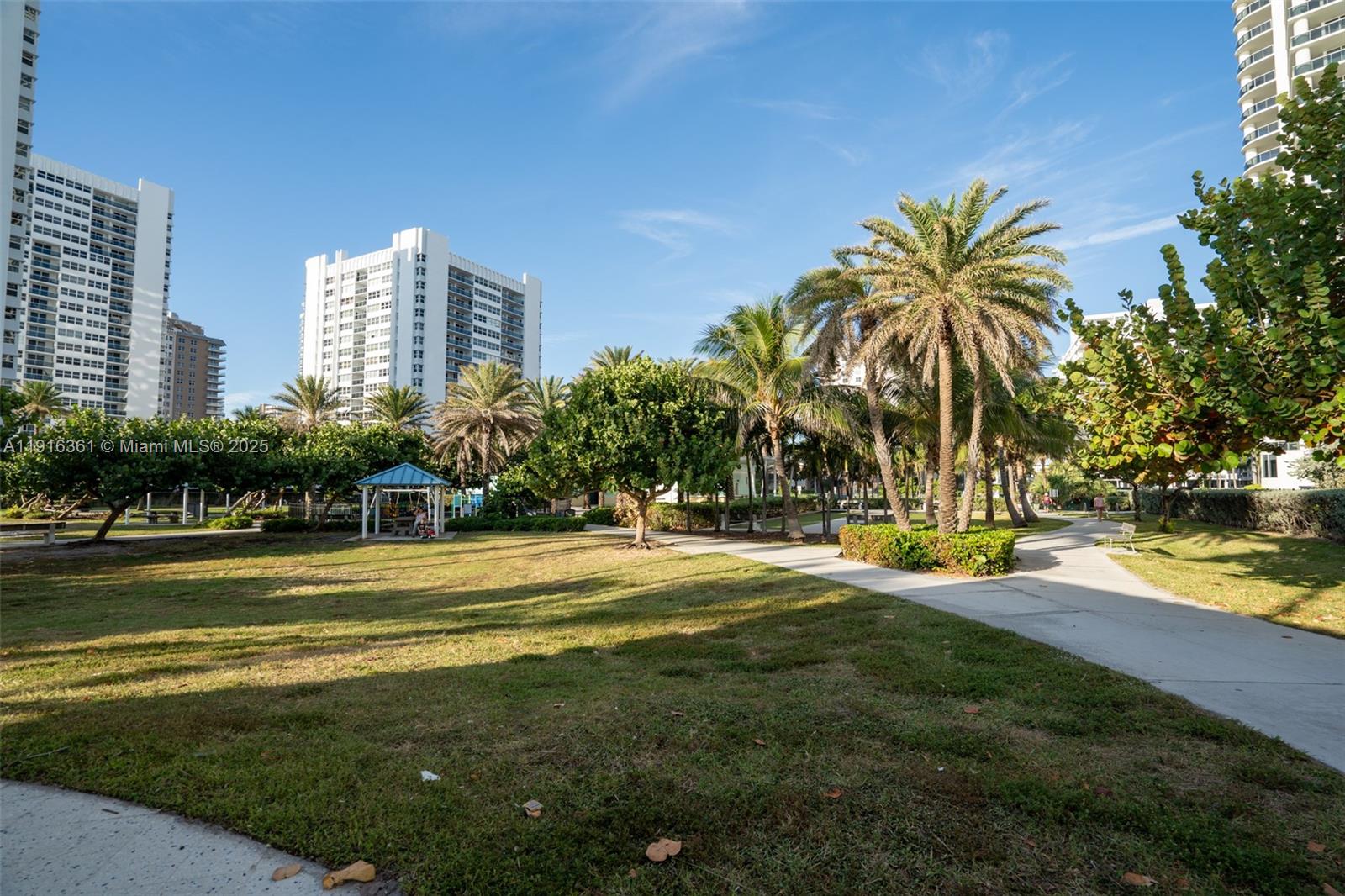 Photo of 1849 Ocean Dr  #1509, Hallandale Beach, Florida, 33009 - 