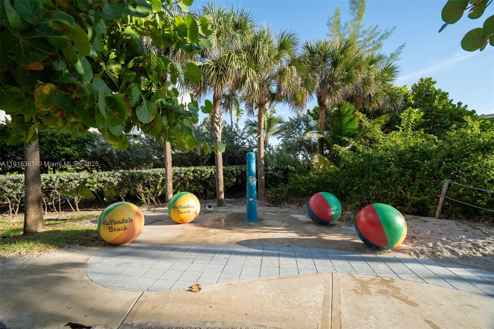 Photo of 1849 Ocean Dr  #1509, Hallandale Beach, Florida, 33009 - 