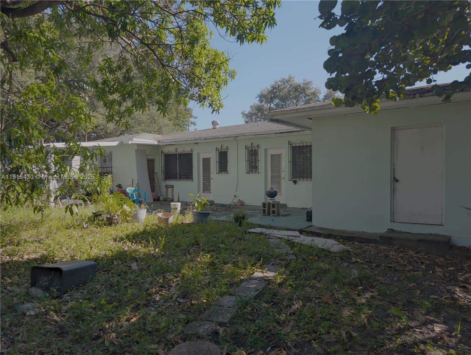 See details / 1866 sq. ft. $ 2025-11-18 0 Photo