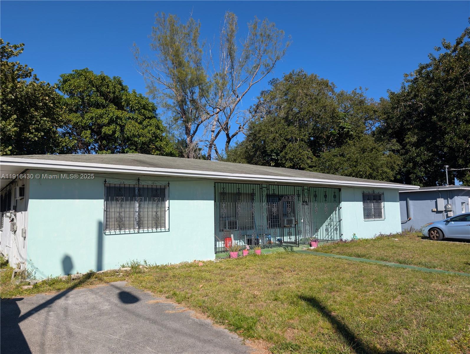 See details / 1866 sq. ft. $ 2025-11-18 0 Photo