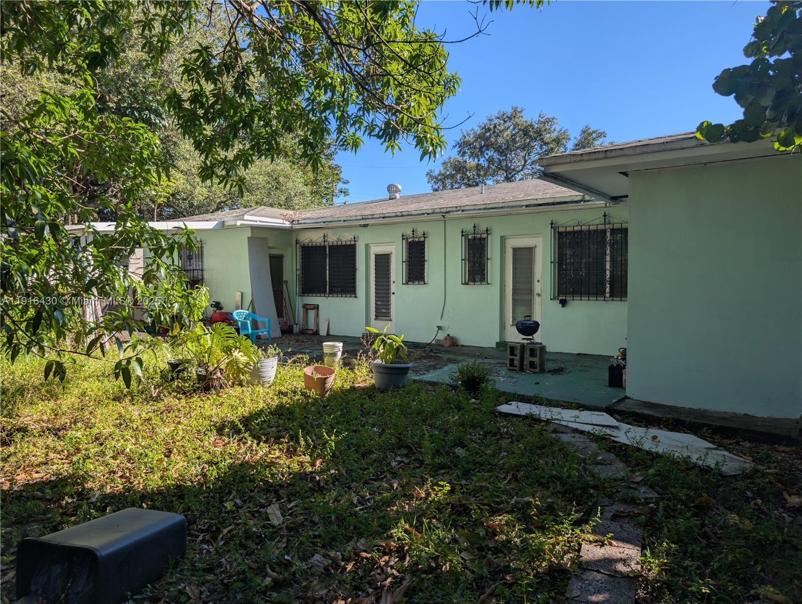 See details / 1866 sq. ft. $ 2025-11-18 0 Photo