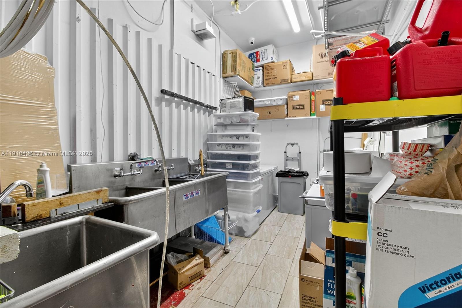   /   кв.футов $ 2026-02-16 0 Фото