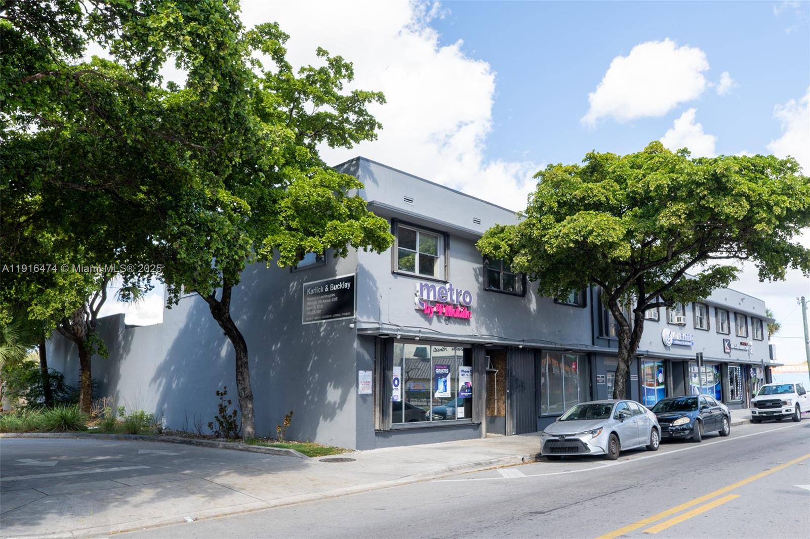   /   кв.футов $ 2025-11-18 0 Фото