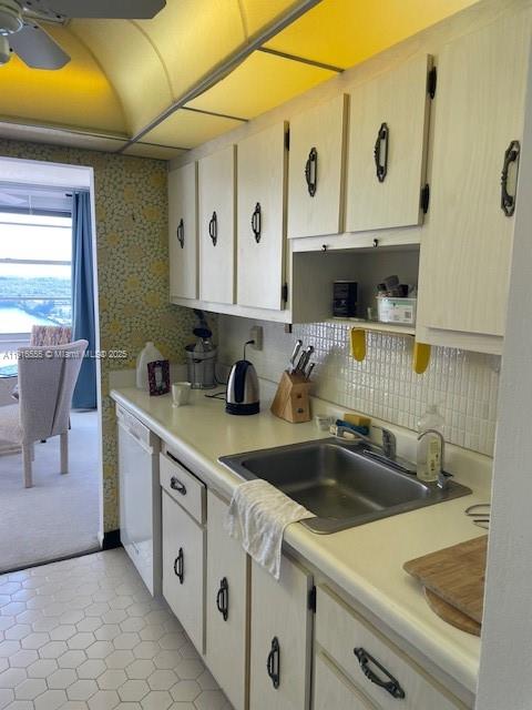 See details 1605 1 / 2 1104 sq. ft. $ 2025-12-06 0 Photo