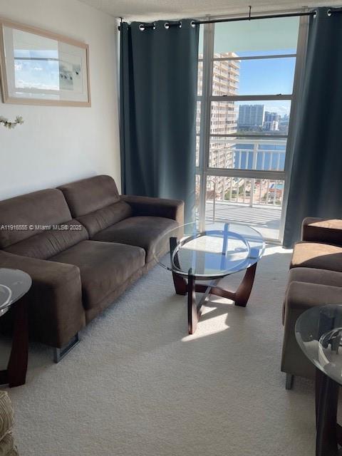 See details 1605 1 / 2 1104 sq. ft. $ 2025-12-06 0 Photo