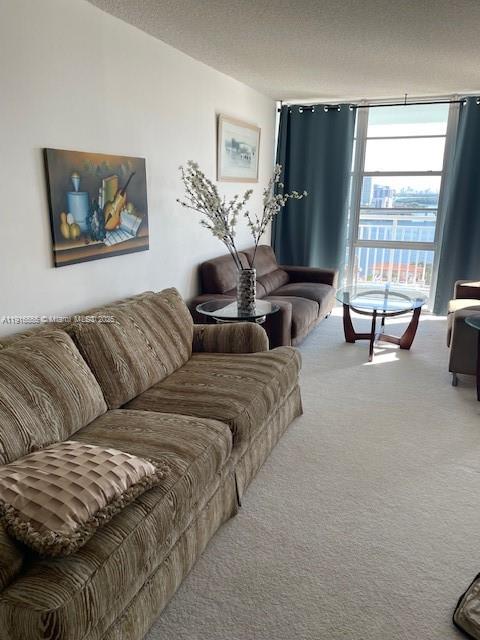 See details 1605 1 / 2 1104 sq. ft. $ 2025-12-06 0 Photo