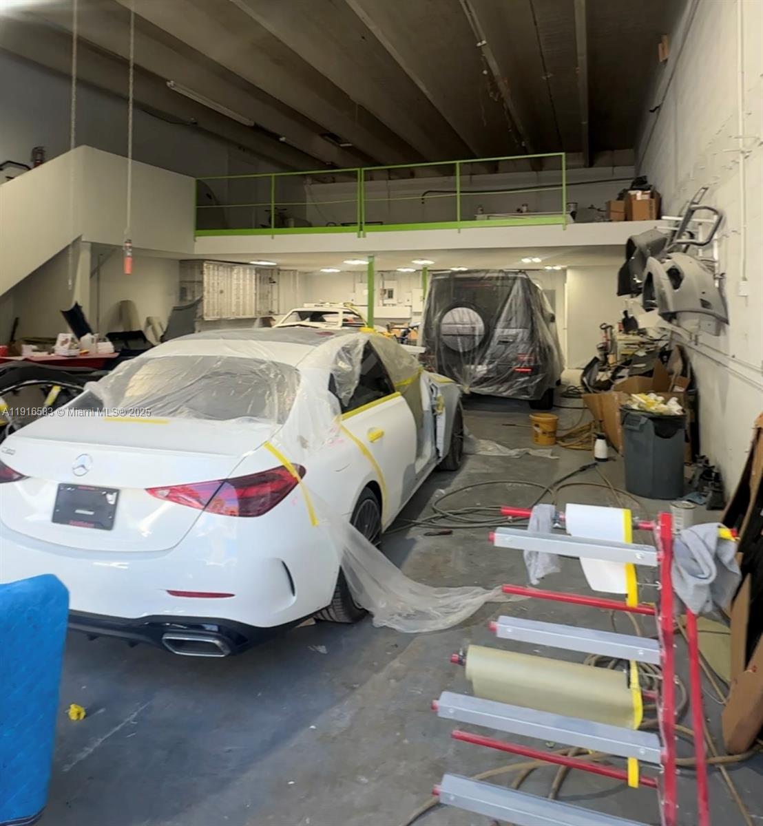   /   sq. ft. $ 2025-11-18 0 foto