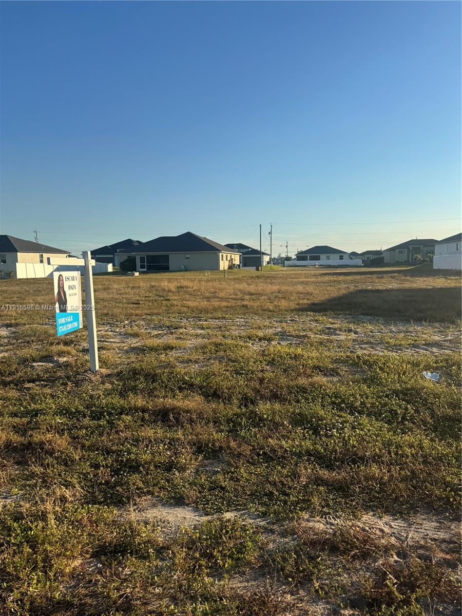   /   sq. ft. $ 2025-11-18 0 Photo