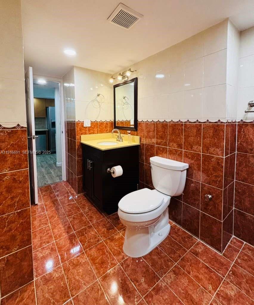 Photo of 3625 Country Club Dr #2505, Aventura, Florida, 33180 -