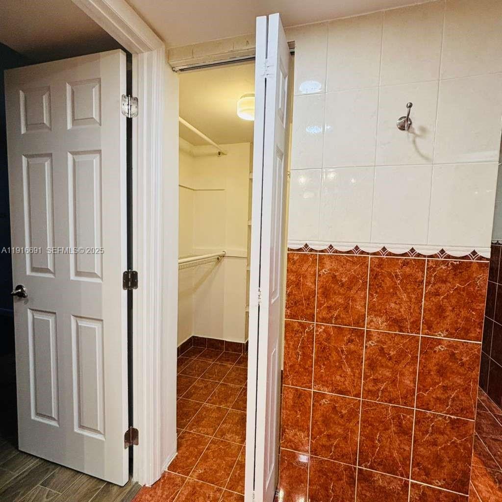 Photo of 3625 Country Club Dr #2505, Aventura, Florida, 33180 -